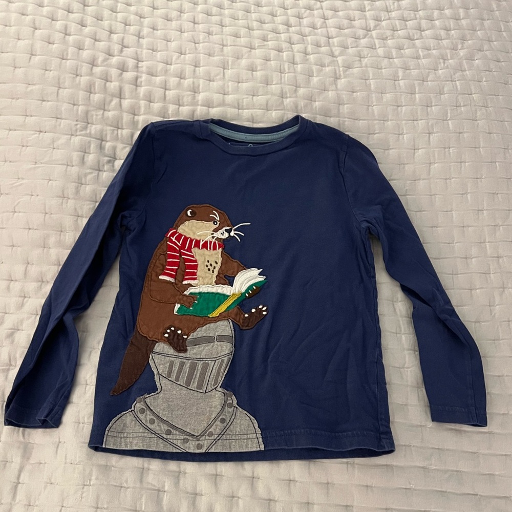 VGUC Mini Boden Beaver on Knight Appliqué Shirt Size 7-8